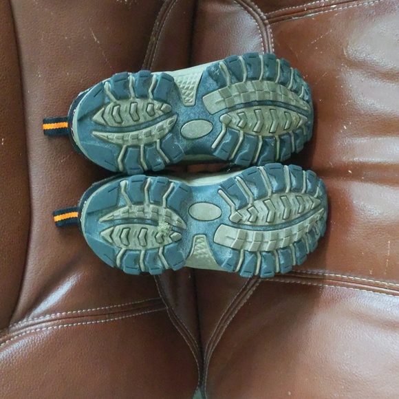 Sedagatti shoes - Picture 3 of 3